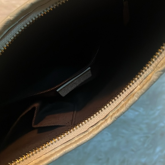 GUCCI GG canvas shoulder bag with cream leather trim - Picture 7 of 12